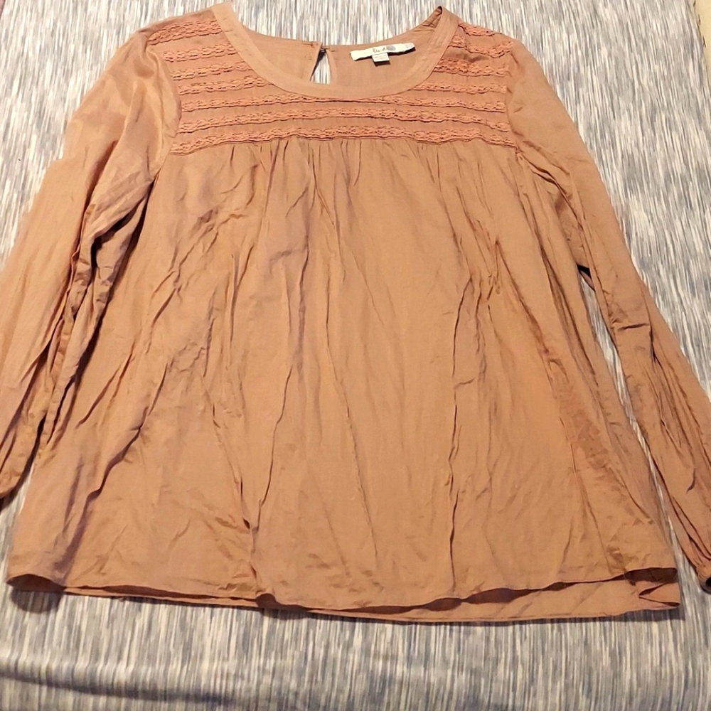 Woman's 100% cotton blouse